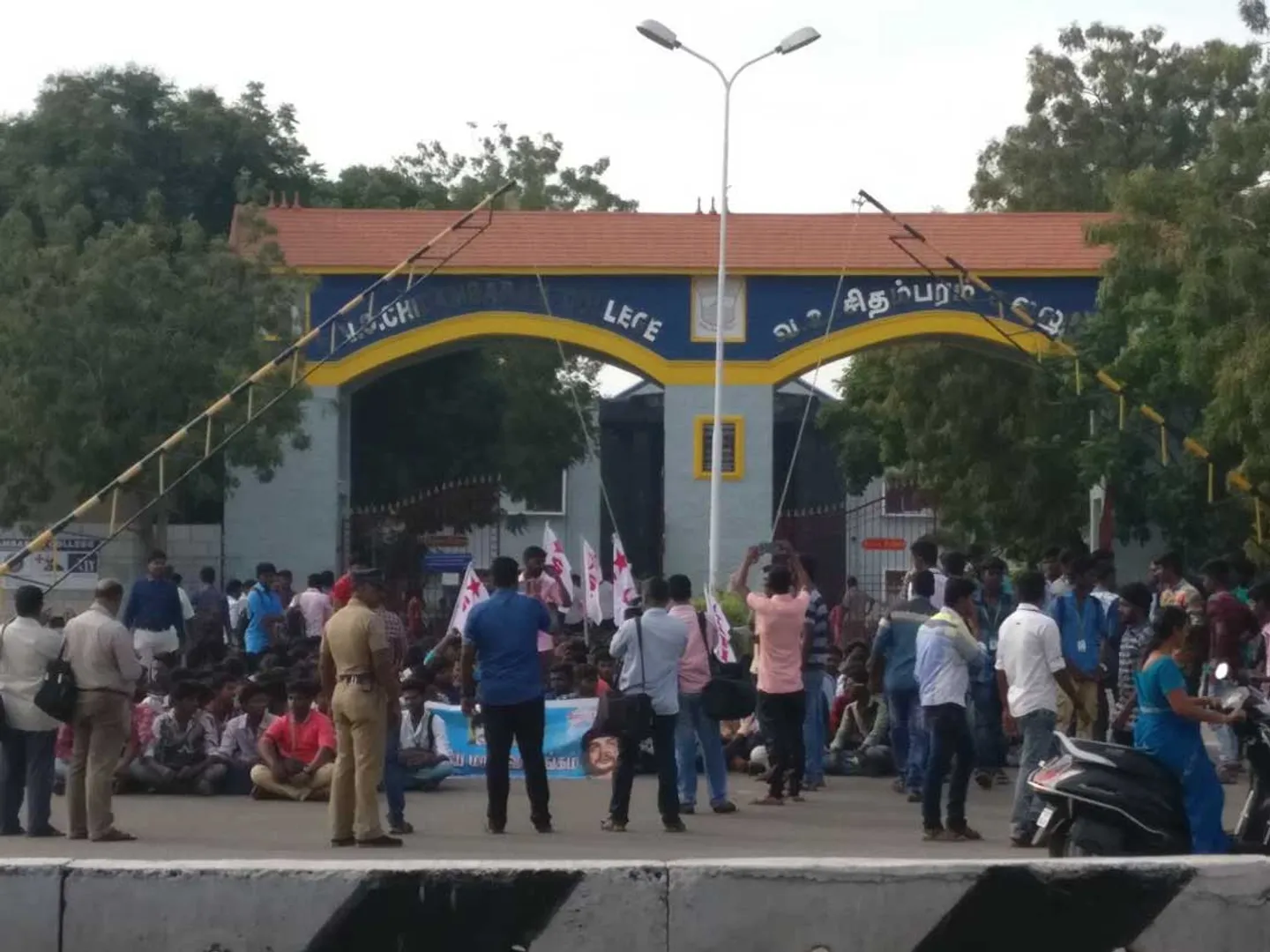 Tuticorin College students Against Sterlite Copper Plant